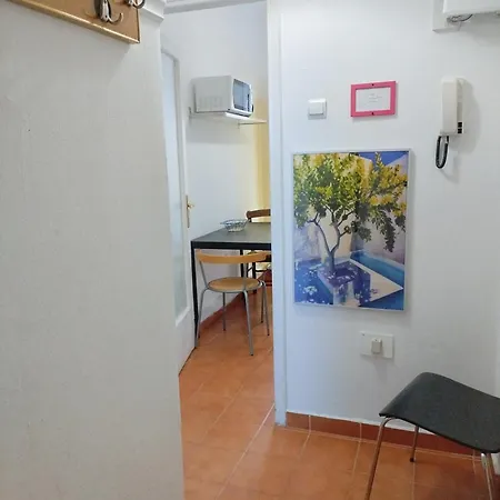 Cosy Flat Helexpo In Old Selanik